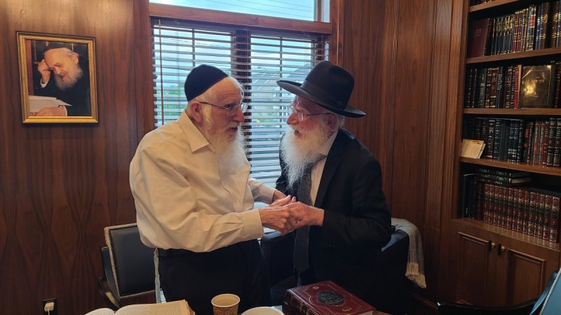 באדיבות המצלם