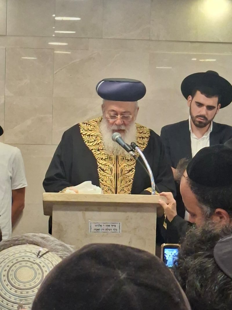 באדיבות המצלם