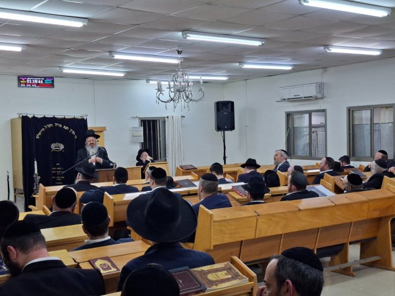 באדיבות המצלם