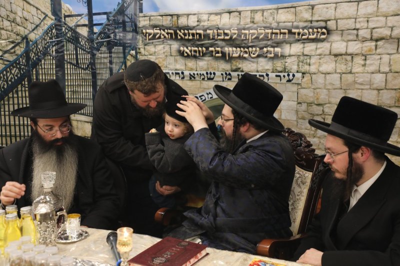 באדיבות המצלם