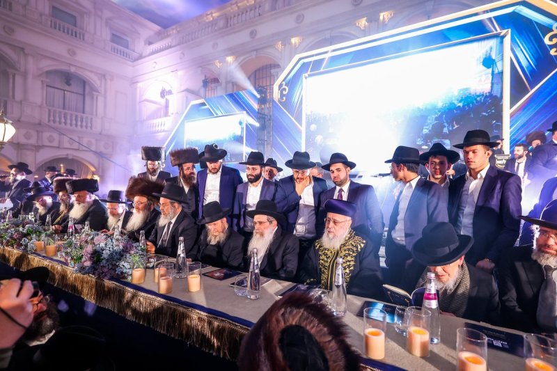 שלומי כהן, שמוליק קורלנסק ודוד מנדלסון 