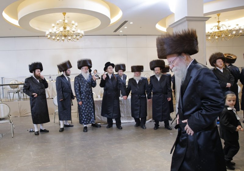 ב. מיכאלי וא.שטול