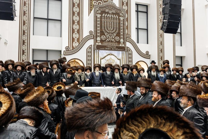 האחים לאנטשעווסקי ואייזיק ג.