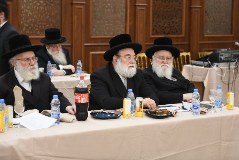 אנשיל בעק