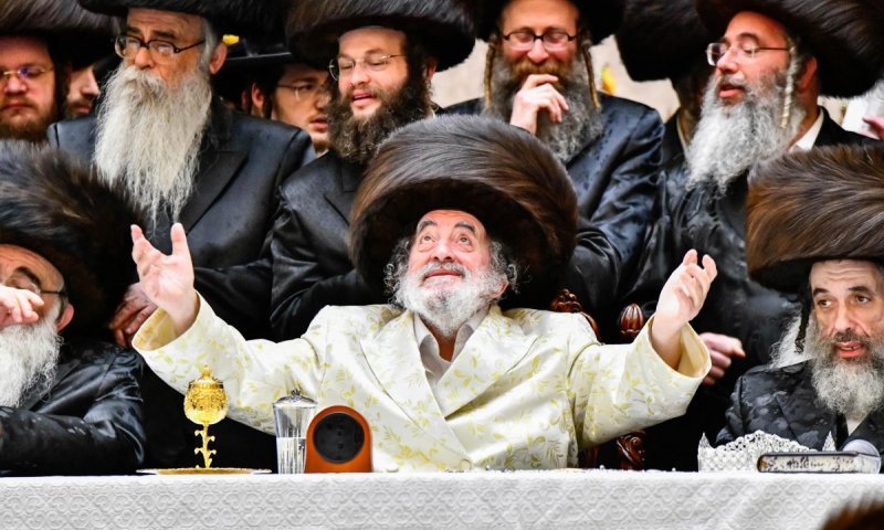 חג הפסח בויז'ניץ: שנה לשהות בלוס אנג'לס ומצה שמירה לבעל המאפייה