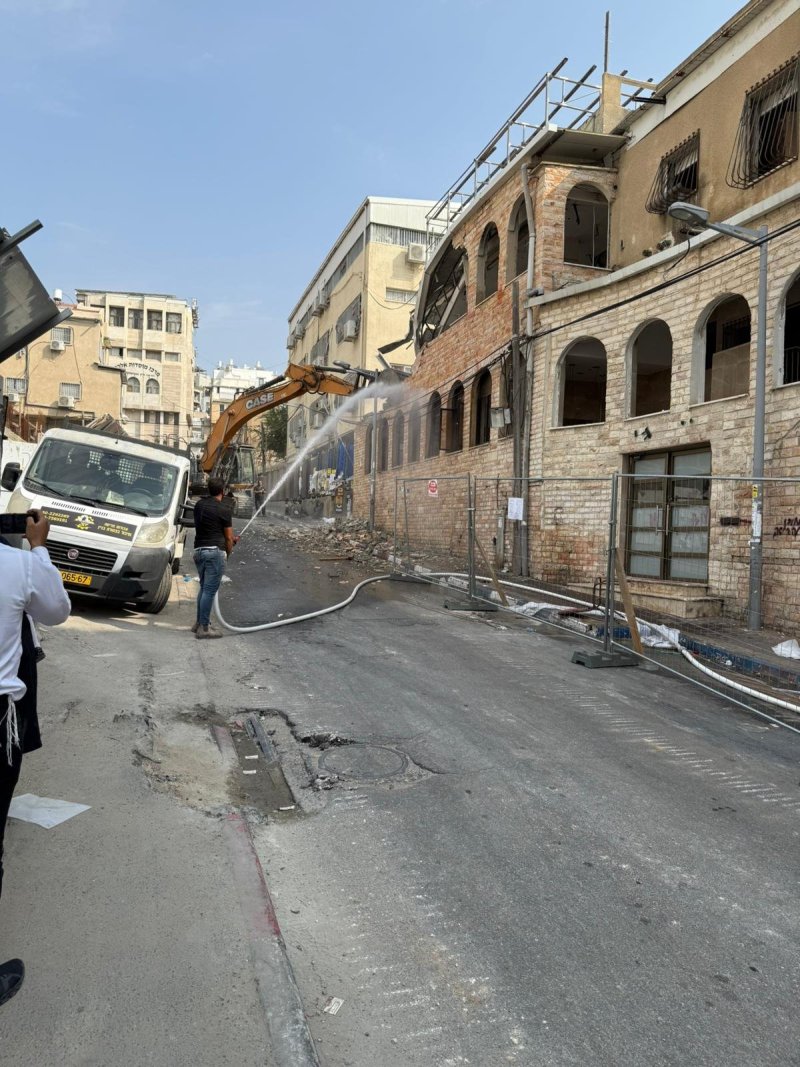 באדיבות המצלם