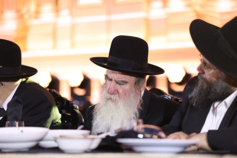 יעקב נחומי ואריאל סר