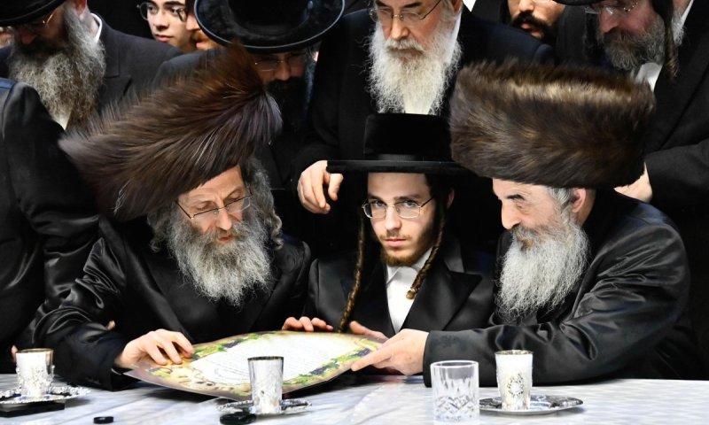 אחרי 38 שנים: ר' מיילך נכנס ללעלוב וחגג את אירוסי בנו הצעיר
