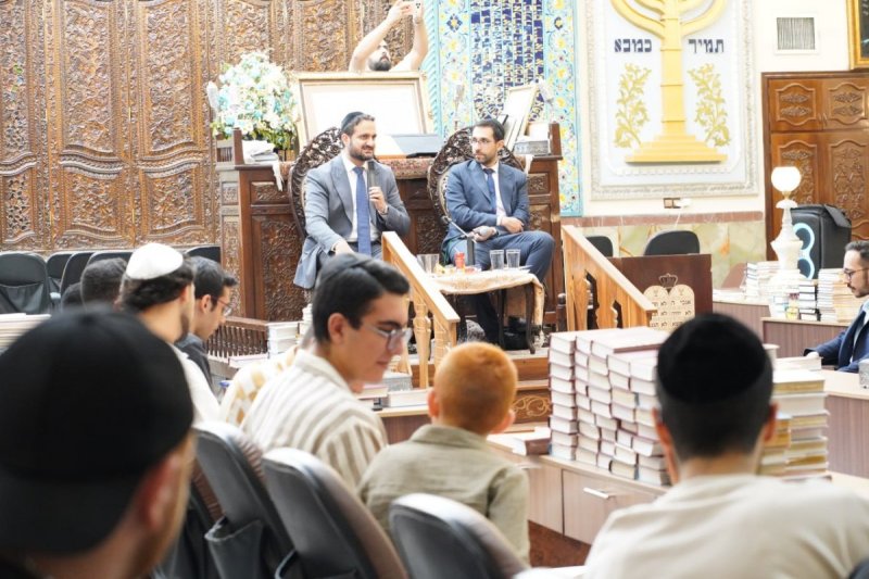 באדיבות המצלם