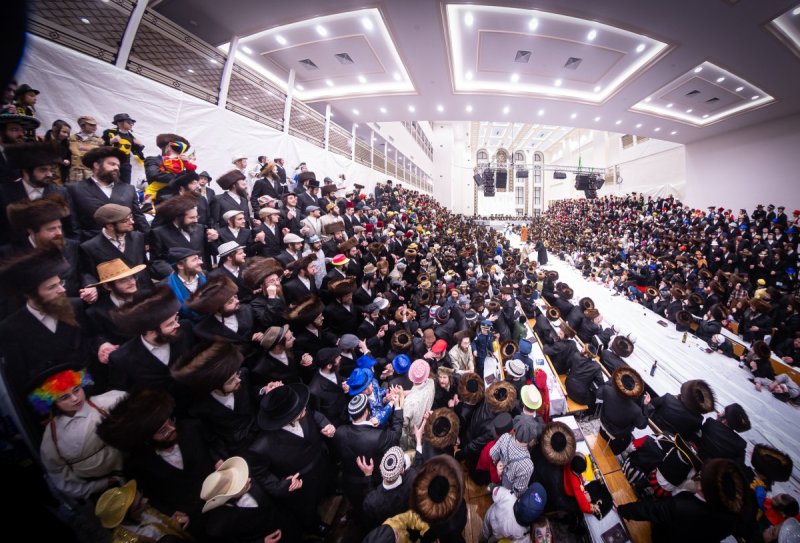 האחים לאנטשעווסקי, אברומי בלום, ואייזיק י.