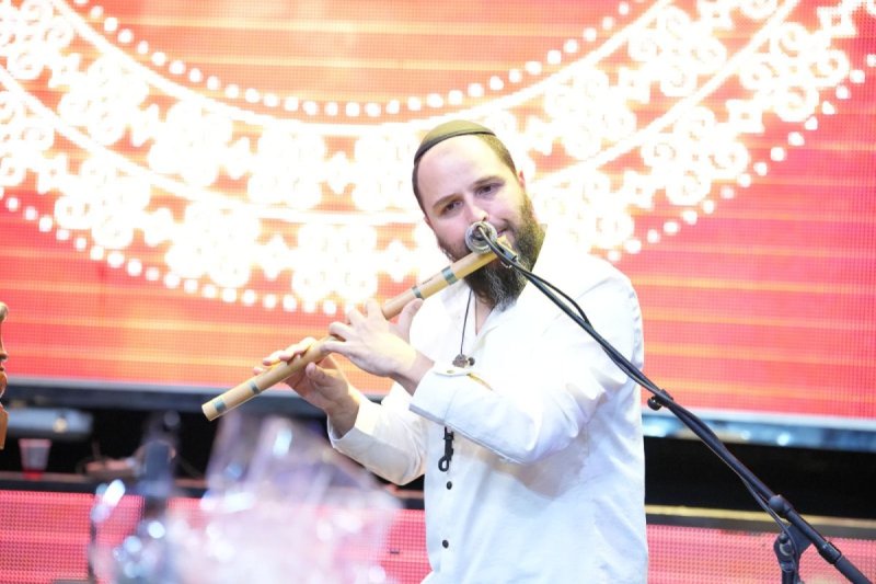 באדיבות המצלם