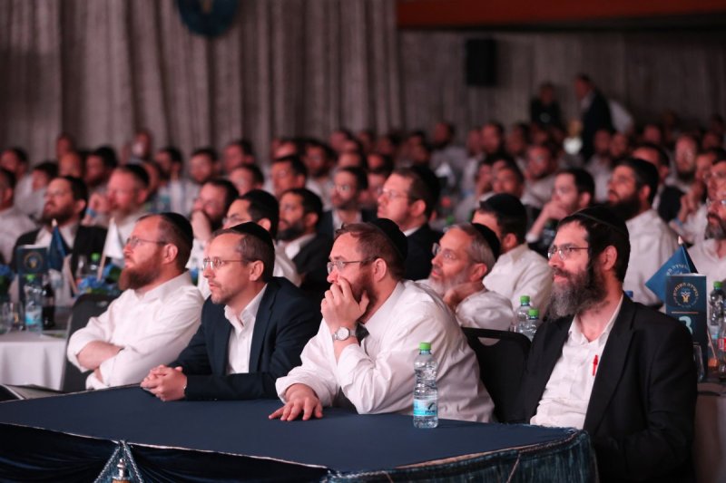 קובי הר צבי ומאיר זלזניק