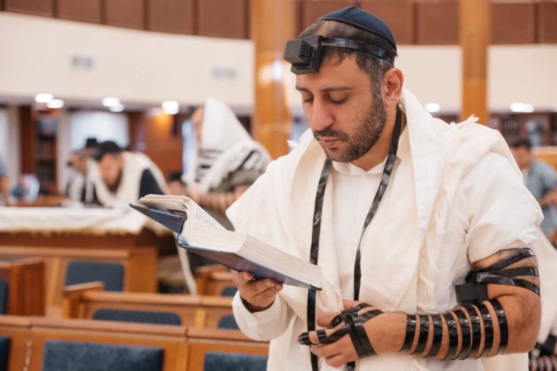 לוי נאזרוב