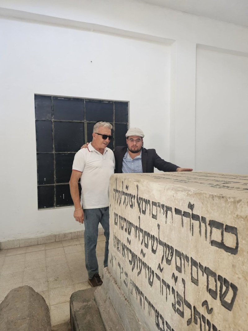 באדיבות המצלם