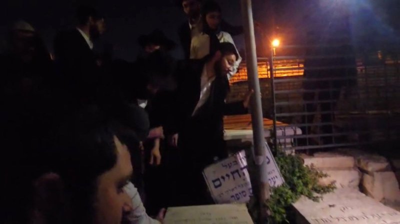 באדיבות המצלם