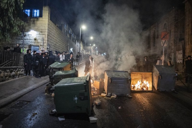 חיים גולדברג, פלאש 90