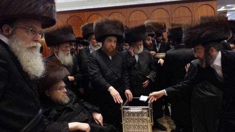 אנשיל בעק וא.מ.ש