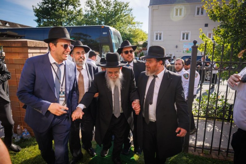 דניאל נפוסי ואלי קובין
