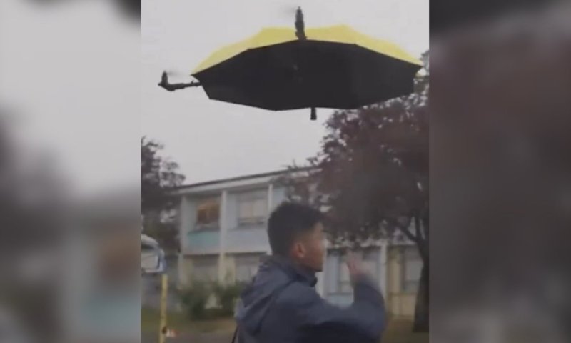 העתיד כבר כאן: המהנדס ששדרג את המטרייה המסורתית לכלי טיס זעיר