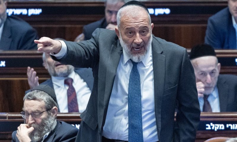 במהלך דיון הקבינט: דרעי התנגד לתקיפה באיראן ובביירות