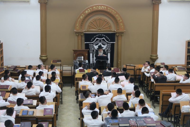 באדיבות המצלם