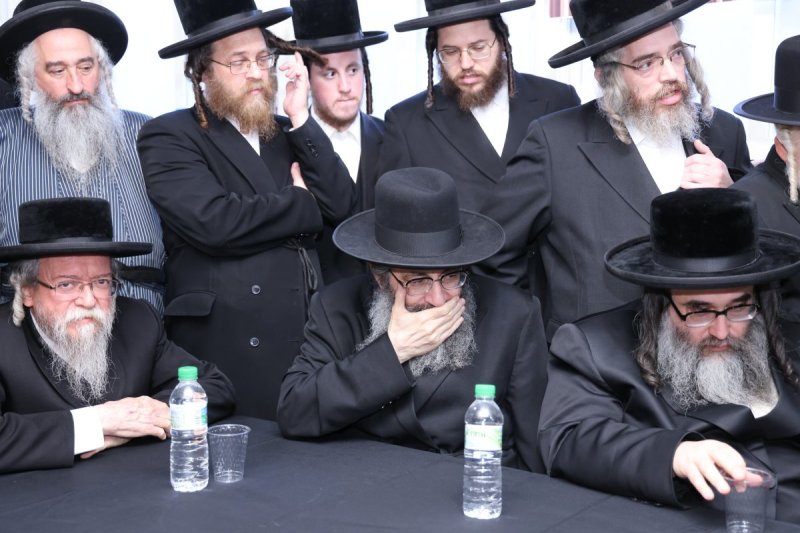 שמואל דריי ומ.א נוימן