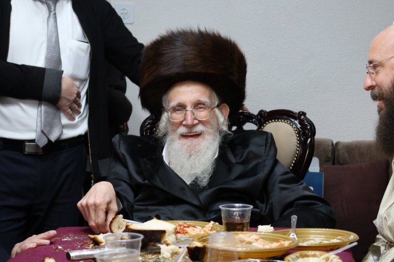 באדיבות המצלם