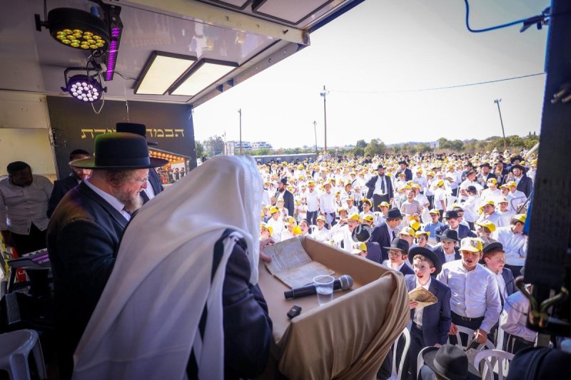 דניאל נפוסי