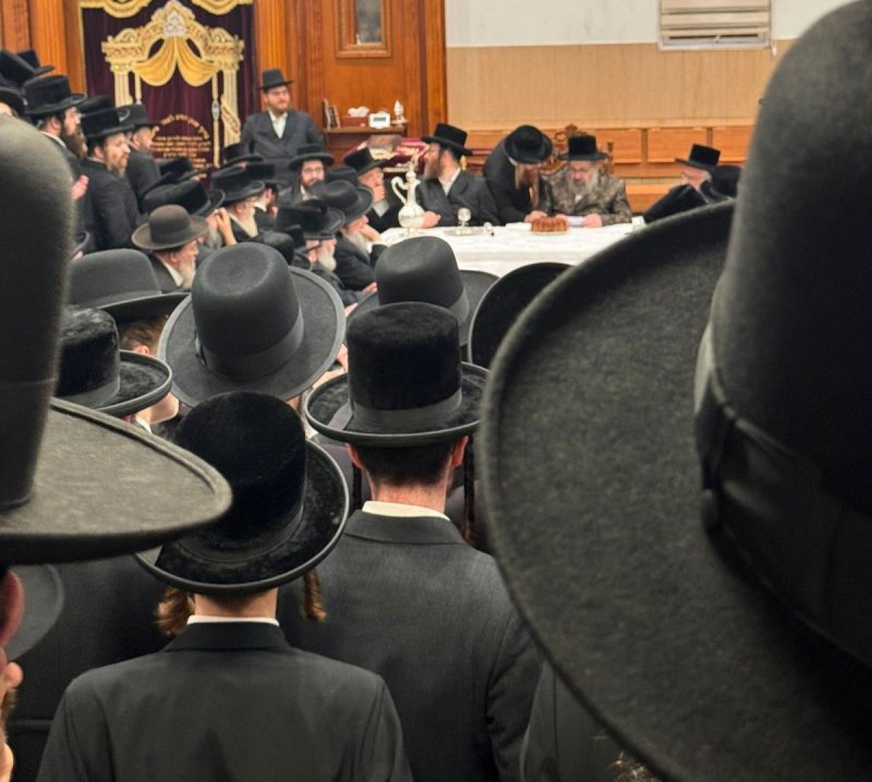 באדיבות המצלם