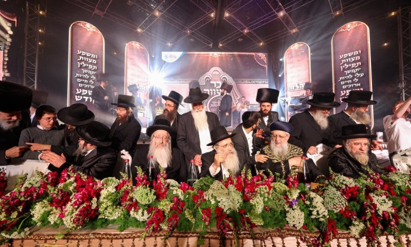 דמעות של מעלה: מעמד הבר מצווה האדיר ל-52 היתומים