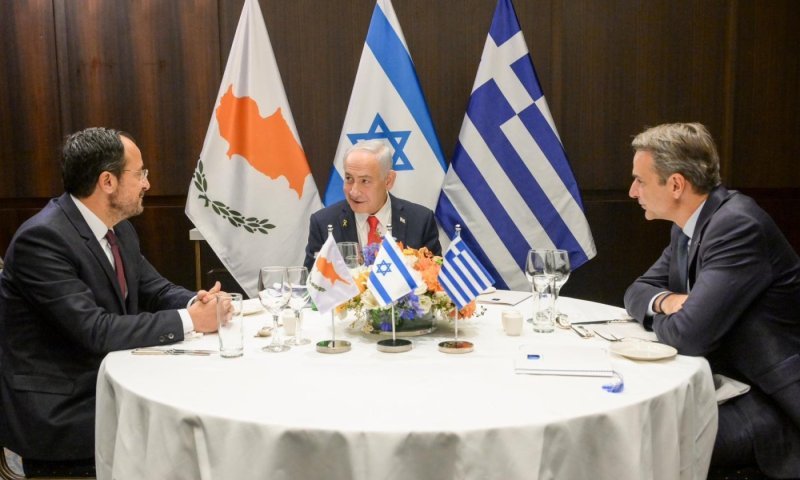 נגד ארדואן האויב: נתניהו נפגש עם מנהיגי יוון וקפריסין