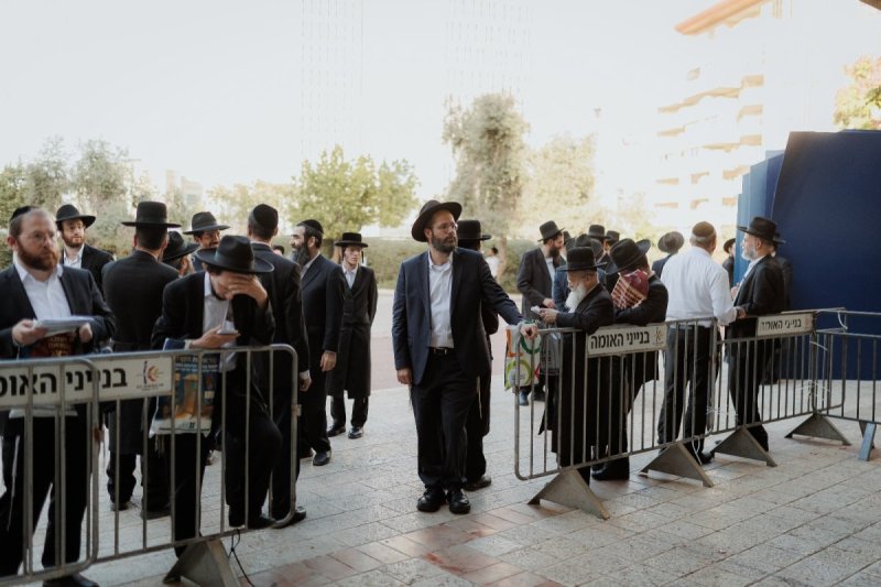 עקיבא שיינברגר