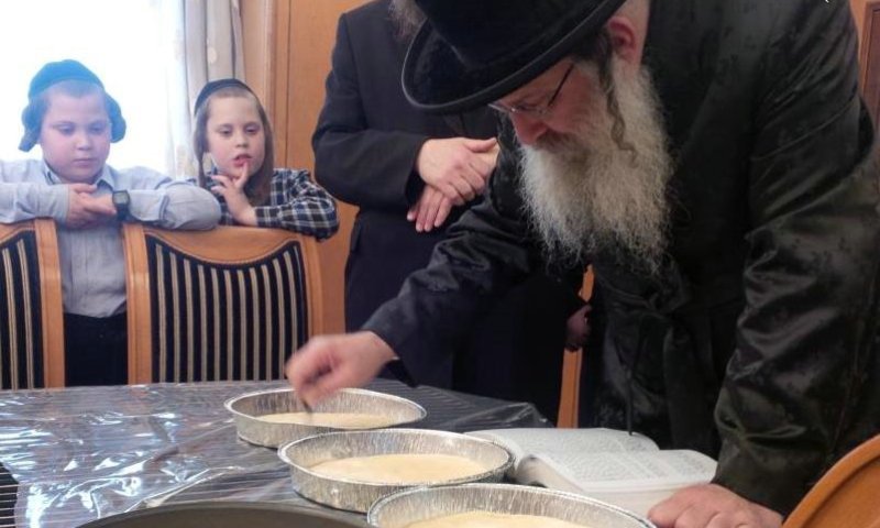 שבת 'שליסל חלה' | כל אירועי וזמני השבת בחצרות הקודש