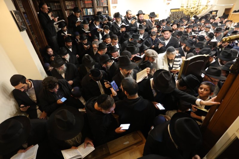 מרדכי לובעצקי