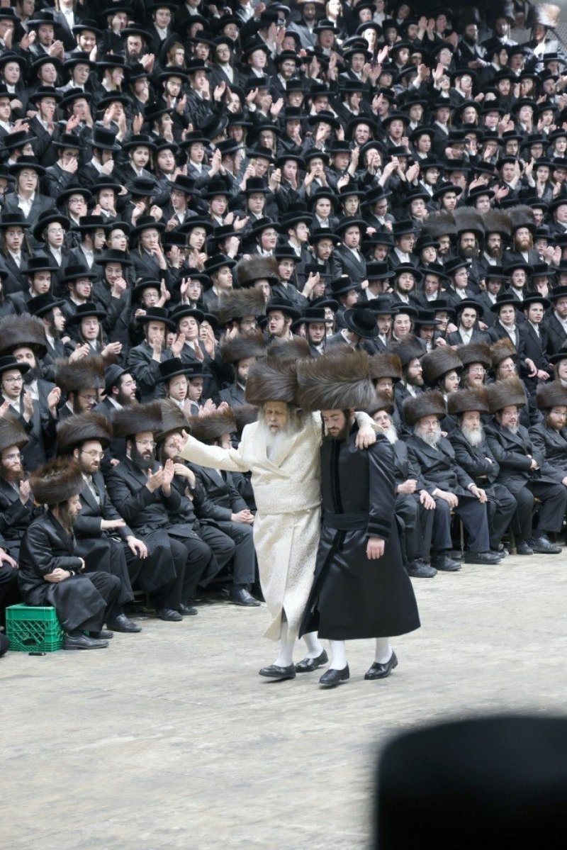 באדיבות המצלם