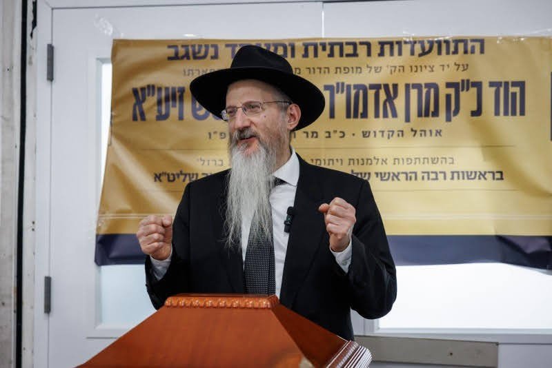 דניאל נפוסי