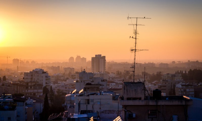 פעם אחר פעם: ישראל שוב מתכסה באבק מצפון אפריקה - עד מתי?
