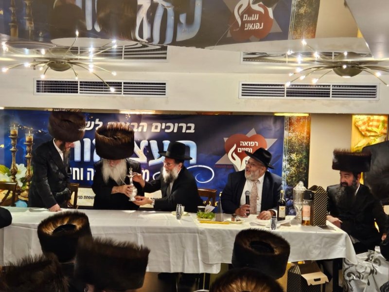 באדיבות המצלם