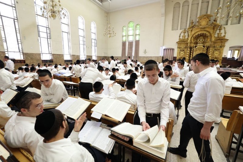 באדיבות המצלם