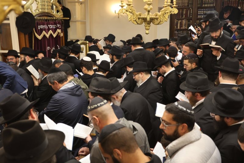 מרדכי לובעצקי