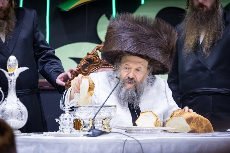 אברומי בלום, אחים לאנטשעווסקי, אייזיק ג. ואייזיק י.
