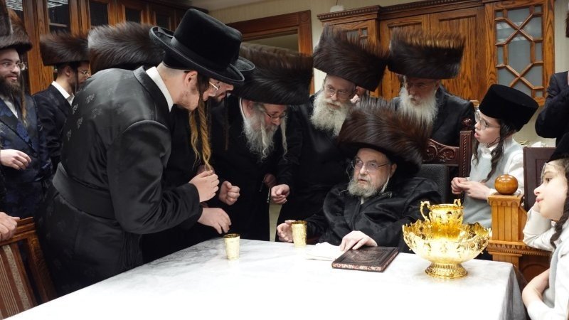 אנשיל בעק וא.מ.ש