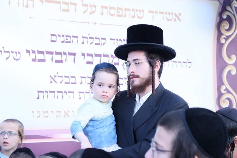 באדיבות המצלם