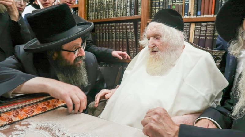 באדיבות המצלם