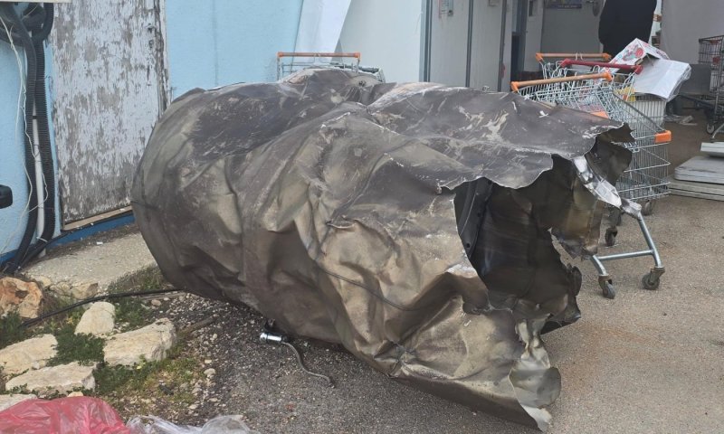 נס בבנימין: נפל עצום מטיל איראני התרסק סמוך למכולת