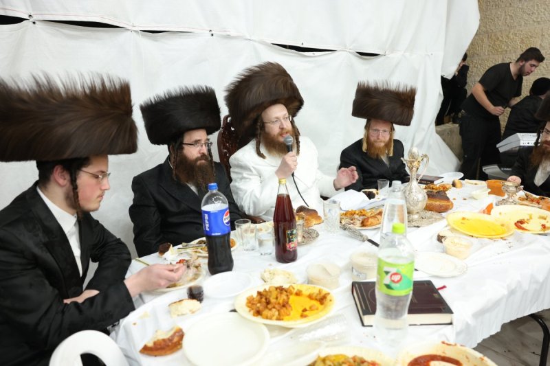 באדיבות המצלם