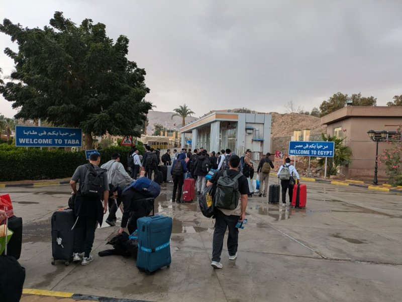 באדיבות המצל