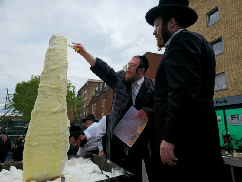 באדיבות המצלם
