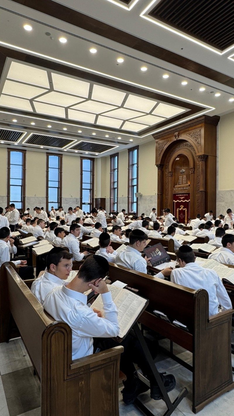 באדיבות המצלם