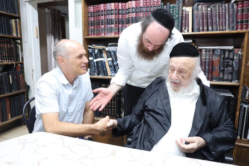 באדיבות המצלם
